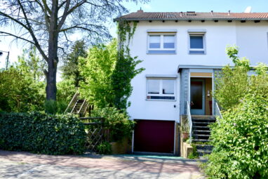 Ganz viel Platz. 4-6 Zimmer. Keller. Garage. Carport. +Dachgeschosszimmer als ausgebaute Nutzfläche.